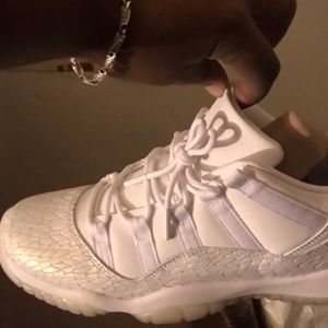 all white snakeskin 11s